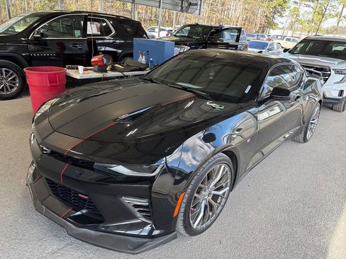 Used 2016 Chevrolet Camaro SS image 1