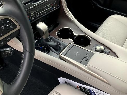 Used 2022 Lexus RX 350 FWD w/ Premium Package image 17