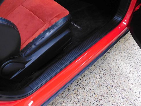 Used 2015 Dodge Challenger R/T Plus RWD image 70