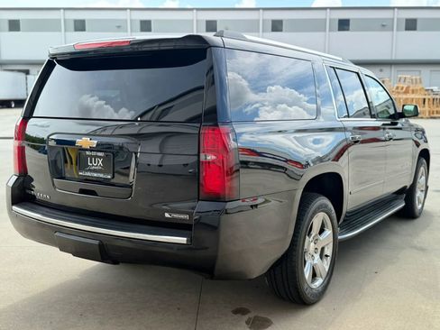 Used 2017 Chevrolet Suburban Premier AWD/4WD image 7