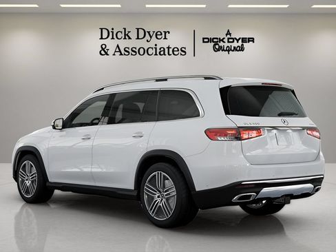 Used 2025 Mercedes-Benz GLS 450 4MATIC image 19