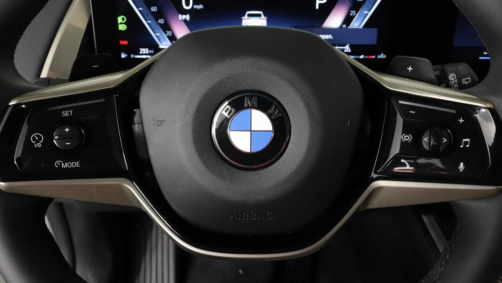 Used 2025 BMW X3 xDrive30i AWD/4WD image 23