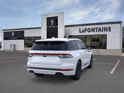 New 2025 Lincoln Aviator Black Label w/ Jet Appearance Package AWD/4WD image 8