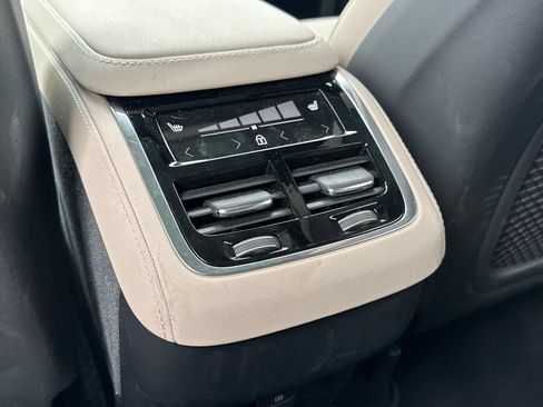Certified 2026 Volvo XC90 B5 Plus w/ Protection Package AWD/4WD image 11