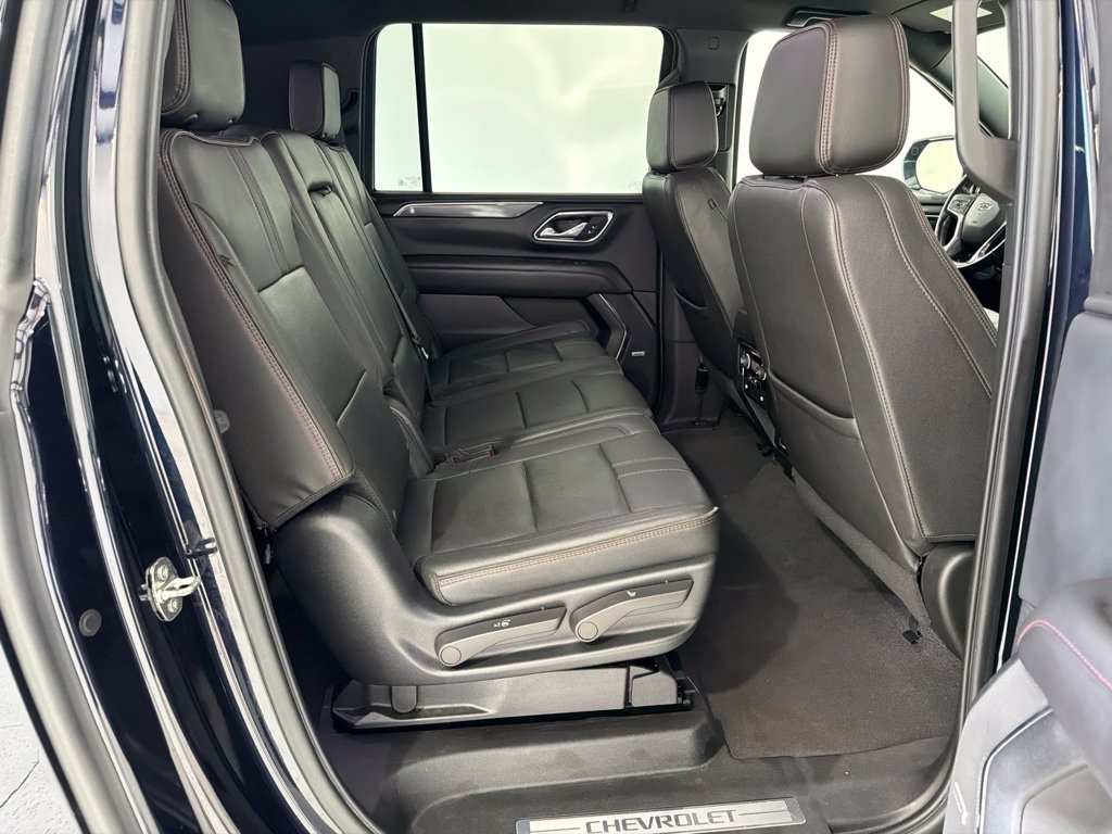 Used 2023 Chevrolet Suburban RST RWD image 25