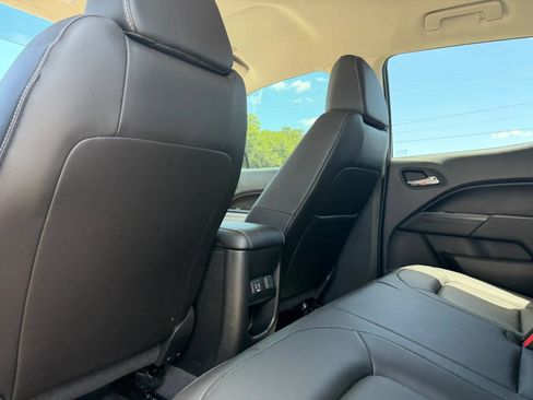 Used 2022 Chevrolet Colorado ZR2 AWD/4WD image 27