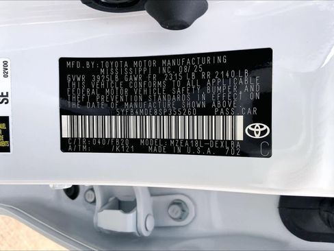 Used 2025 Toyota Corolla LE image 31