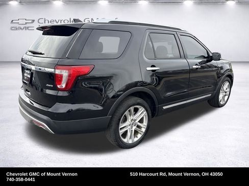 Used 2017 Ford Explorer Limited image 7