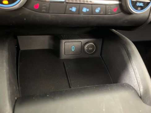 Used 2020 Ford Escape Titanium FWD image 30