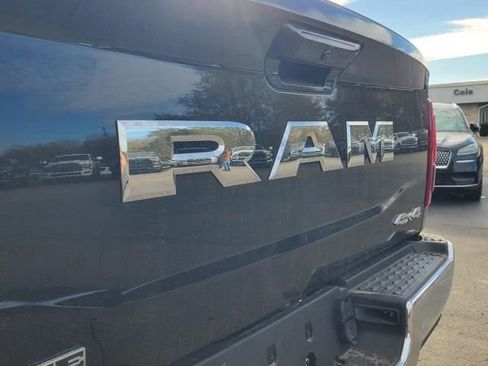 Used 2025 RAM 3500 Laramie image 33