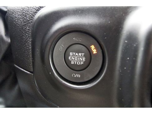 Used 2023 Jeep Wrangler Unlimited Sahara image 21