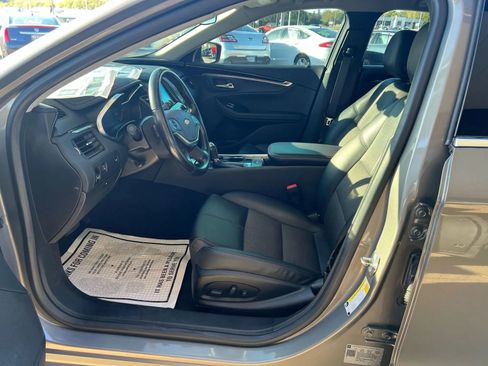 Used 2019 Chevrolet Impala LT image 13