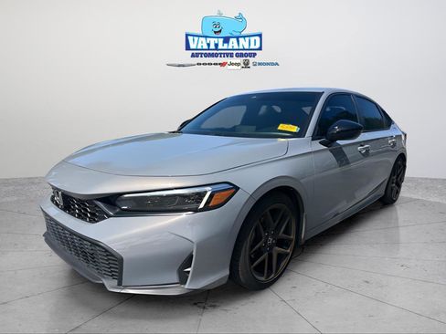 Used 2025 Honda Civic Sport image 5