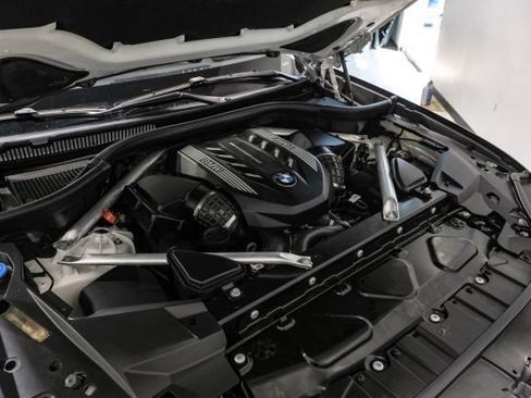 Used 2020 BMW X5 M50i w/ Premium Package AWD/4WD image 45