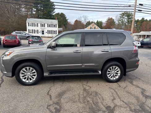 Used 2014 Lexus GX 460 image 2