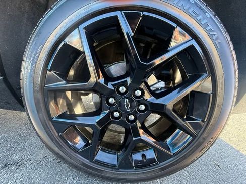 Used 2025 Chevrolet Traverse RS w/ LPO, Floor Liner Package image 8