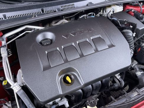 Used 2014 Toyota Corolla LE image 26