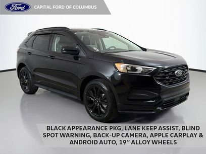Used 2022 Ford Edge SE w/ Black Appearance Package