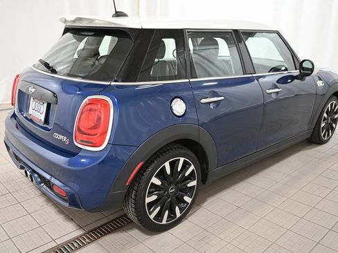 Used 2018 MINI Cooper S image 12