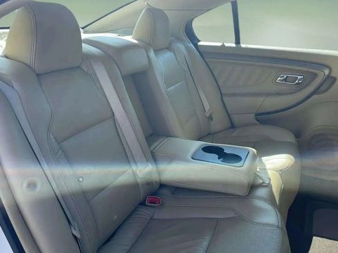 Used 2015 Ford Taurus SEL w/ Equipment Group 201A image 21