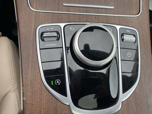Used 2019 Mercedes-Benz C 300 Sedan image 16