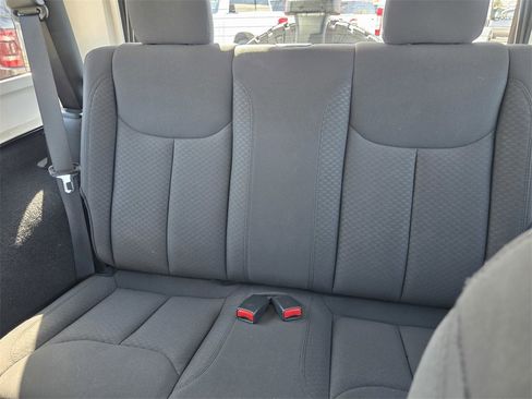 Used 2018 Jeep Wrangler Sport image 18