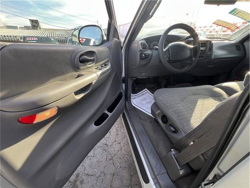 Used 2000 Ford F150 Short Bed 4D image 9