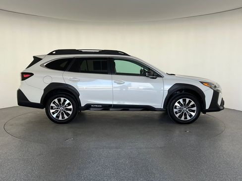 Certified 2023 Subaru Outback Limited image 2