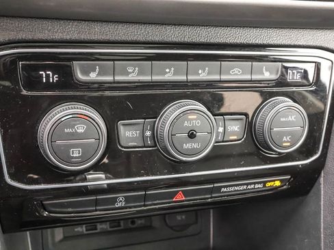 Used 2021 Volkswagen Atlas SEL image 26