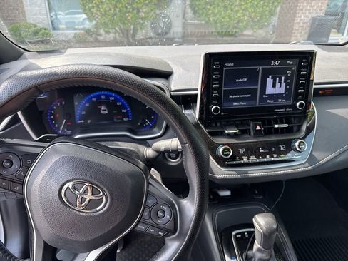Used 2021 Toyota Corolla XSE FWD image 7