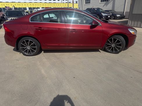 Used 2011 Volvo S60 T6 AWD/4WD image 4