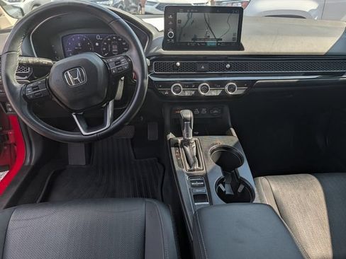Used 2022 Honda Civic Touring image 18
