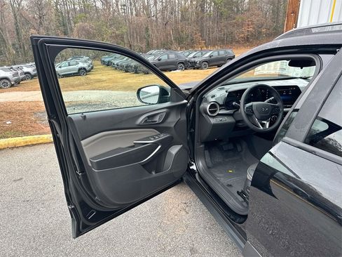 New 2026 Chevrolet Trax ACTIV image 13