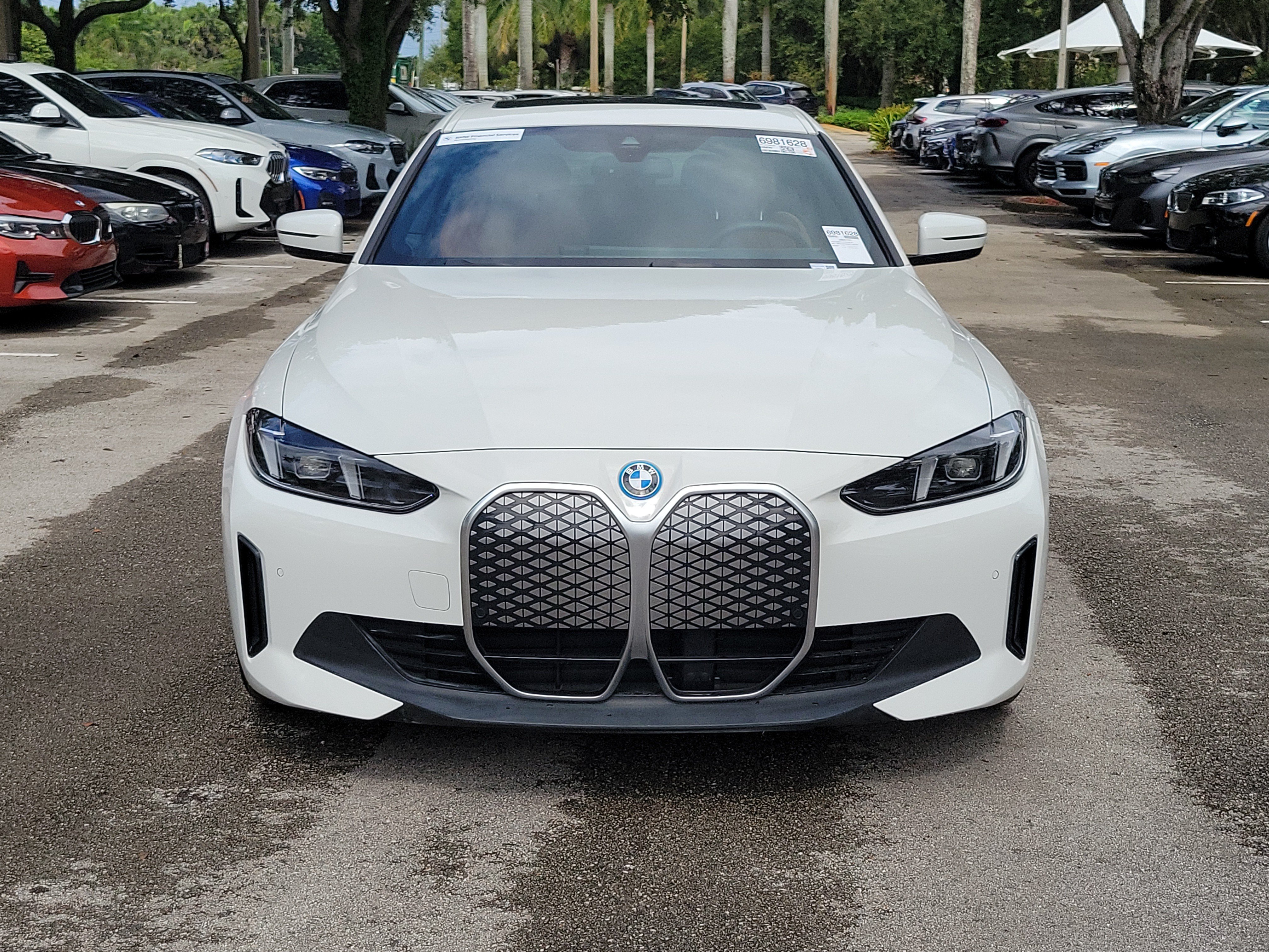 Certified 2025 BMW i4 eDrive40 RWD image 5