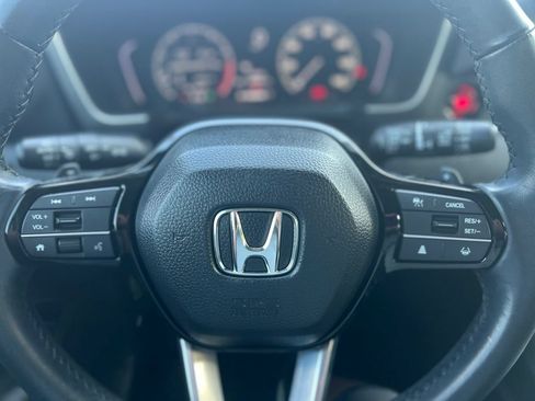 Used 2024 Honda Pilot Touring image 12