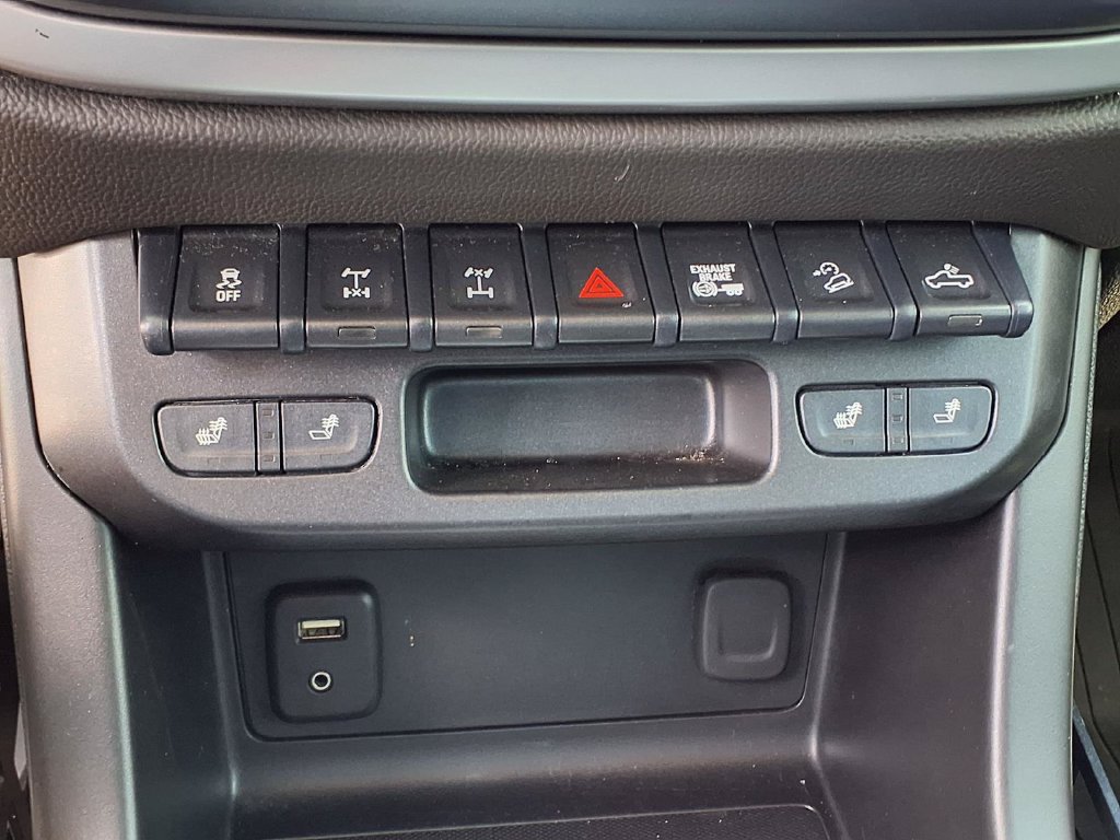 Used 2018 Chevrolet Colorado ZR2 AWD/4WD image 34