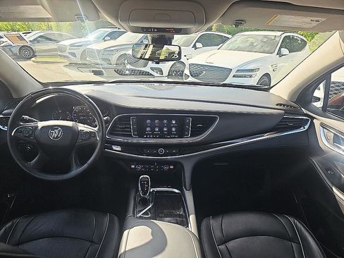 Used 2021 Buick Enclave Avenir w/ Avenir Technology Package AWD/4WD image 34