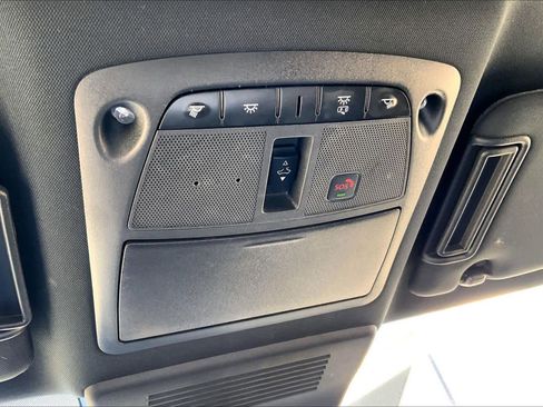 Used 2022 Nissan Armada SL w/ Midnight Edition Package image 30