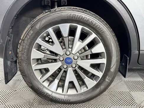 Used 2022 Ford Escape Titanium w/ Class II Trailer Tow Package image 32