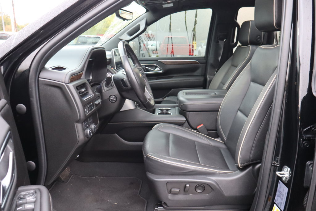 Used 2023 Chevrolet Tahoe Premier AWD/4WD image 5