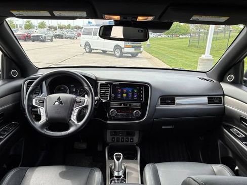 Used 2019 Mitsubishi Outlander GT AWD/4WD image 13