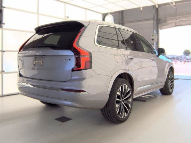 Used 2026 Volvo XC90 B6 Plus AWD/4WD image 4