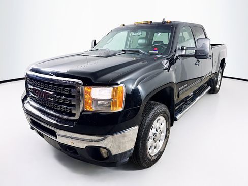 Used 2014 GMC Sierra 3500 SLE w/ SLE Preferred Package image 4