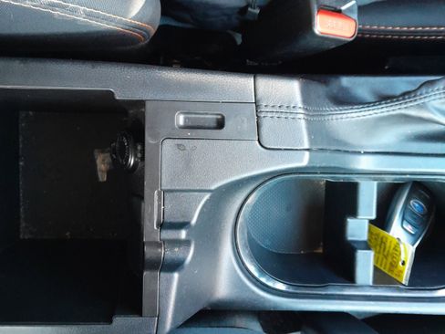 Used 2022 Subaru Crosstrek 2.0i Premium w/ Moonroof Package image 25