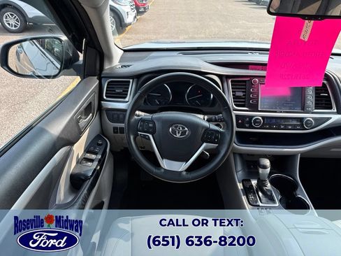Used 2015 Toyota Highlander XLE AWD/4WD image 11