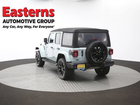 Used 2024 Jeep Wrangler Unlimited Sahara w/ Technology Group AWD/4WD image 65