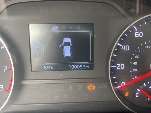 Used 2017 Kia Sportage LX image 12