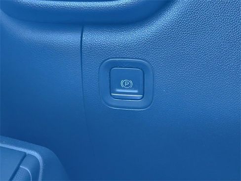 Certified 2023 Chevrolet Silverado 1500 Custom image 36