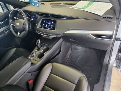 Used 2023 Cadillac XT4 Premium Luxury w/ Cold Weather Package AWD/4WD image 18