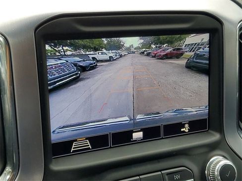 Used 2020 GMC Sierra 1500 Elevation w/ Elevation Value Package image 24